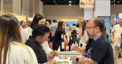 Caxias do Sul marca presença na 1ª Expo Turismo Uruguay, a convite de cidade-irmã