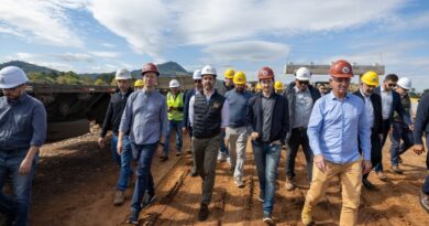 Eduardo Leite vistoria obras de reconstrução da ERS-348 e reforça estratégia de resiliência climática no Estado