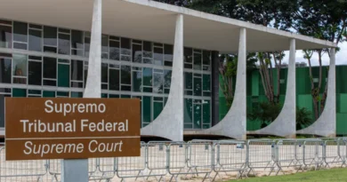 Moraes marca para 28 de julho depoimento de Flávio Bolsonaro à PF
